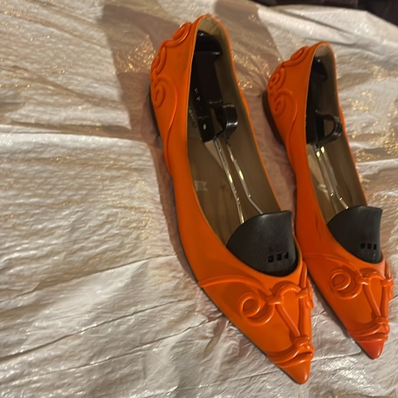 Valentino Orange Luxury Dress Shoes. Beautiful Condition 8.5 - Picture 5 of 6